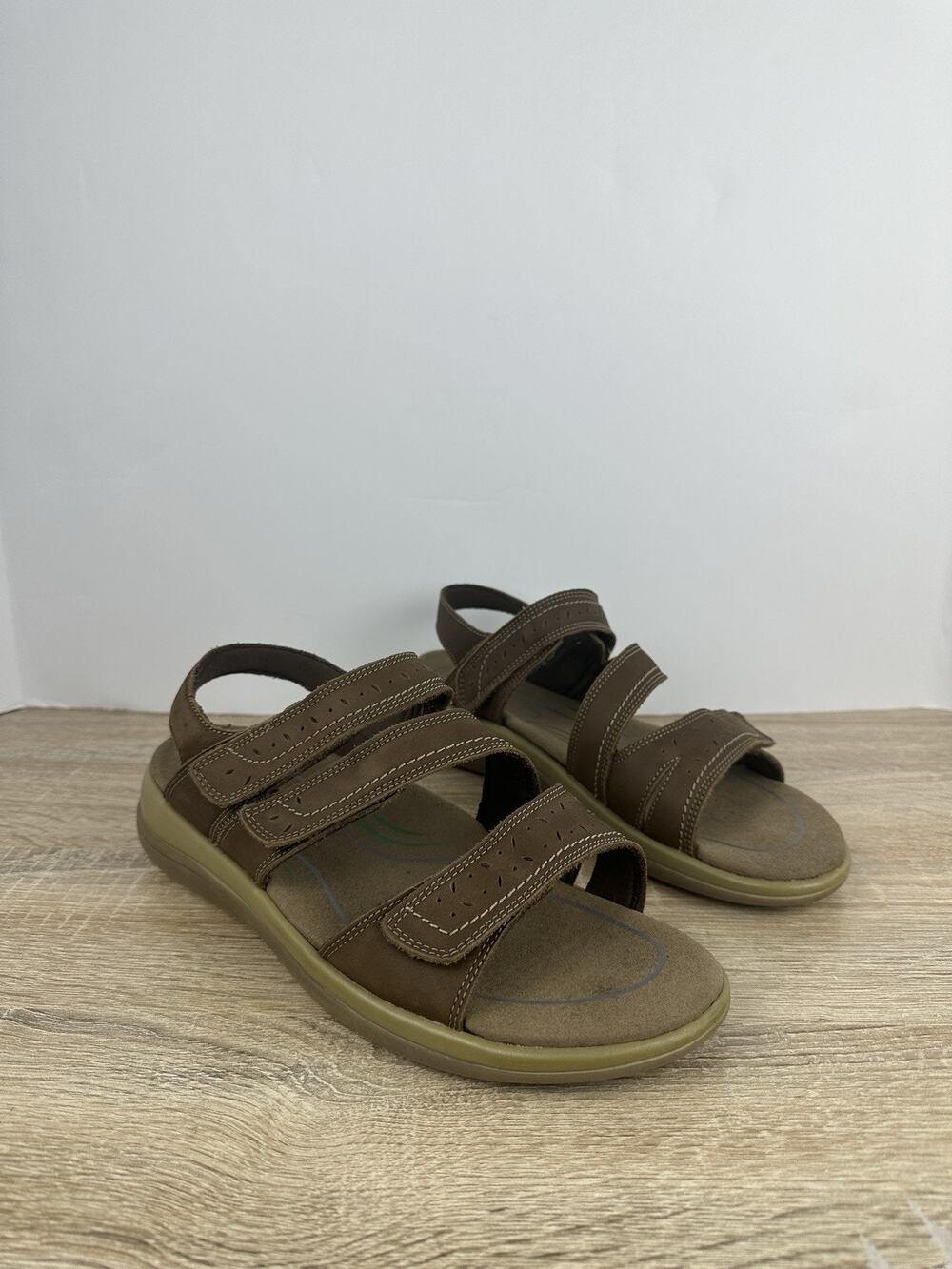 OrthoFeet Women’s Brown Comfort Sandals Wide 9D Triple Hook Loop Leather